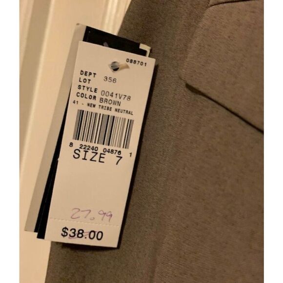 A. BYER SIZE 7 BROWN STRETCH SHORTS-NWT - Picture 4 of 5